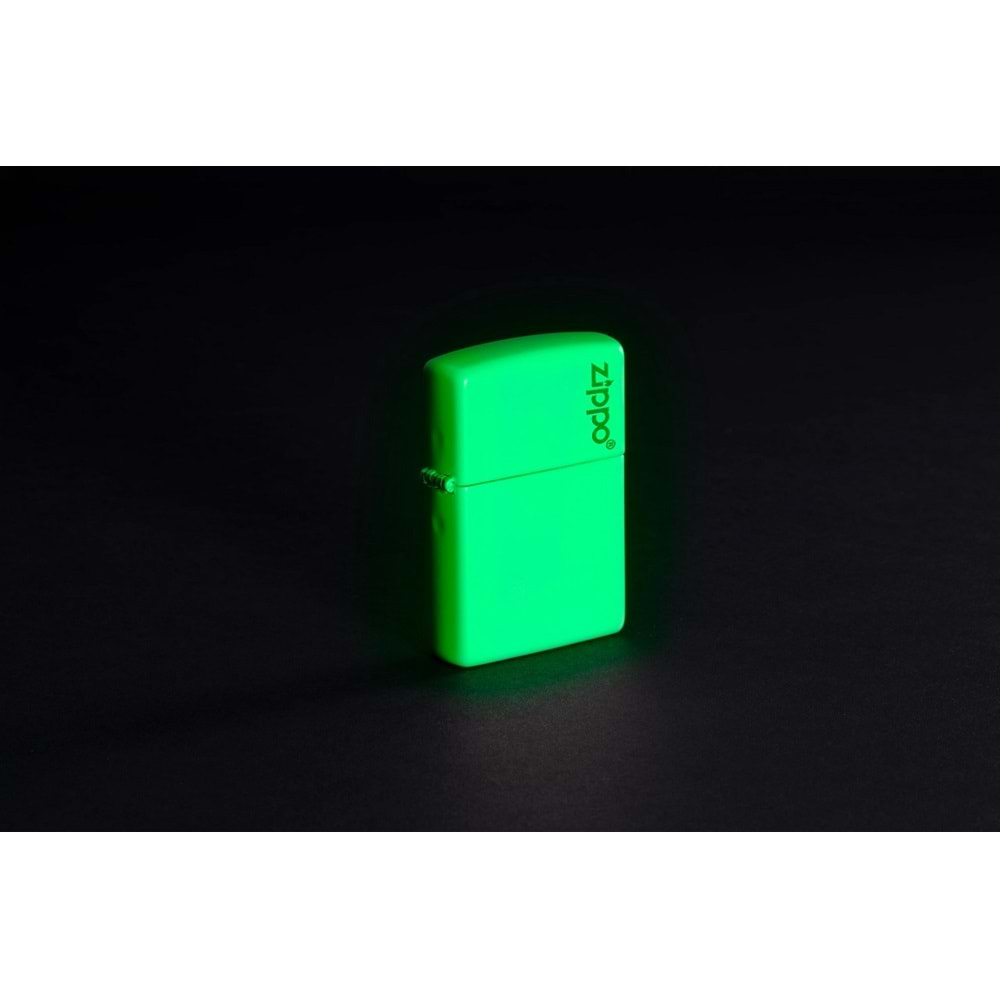 ZİPPO 49193 ZL GLOW İN DARK ZİPPO LOGO